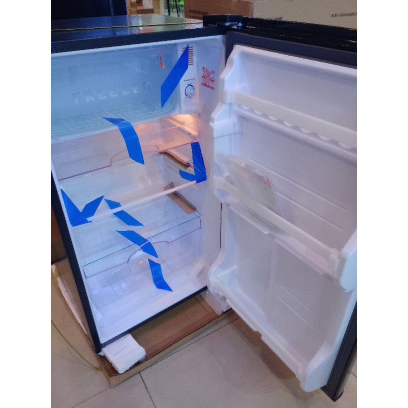 ♦️EJ381番 SHARPノンフロン冷凍冷蔵庫 【2016年製】