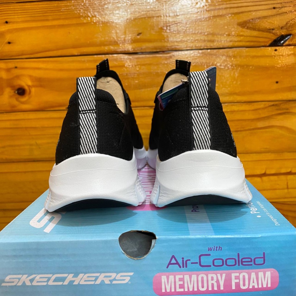 Jual SEPATU SKECHERS WANITA TERBARU!! SKECHERS FLEX COMFORT GRIND TIME ...