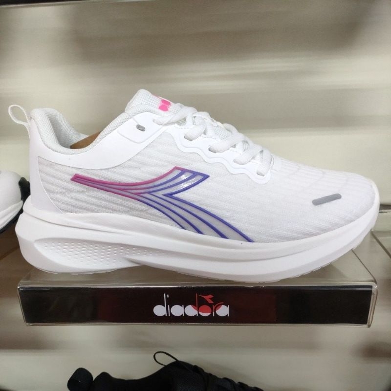 Jual DIADORA MARKIST RUNNING SPORTS WOMEN Shopee Indonesia