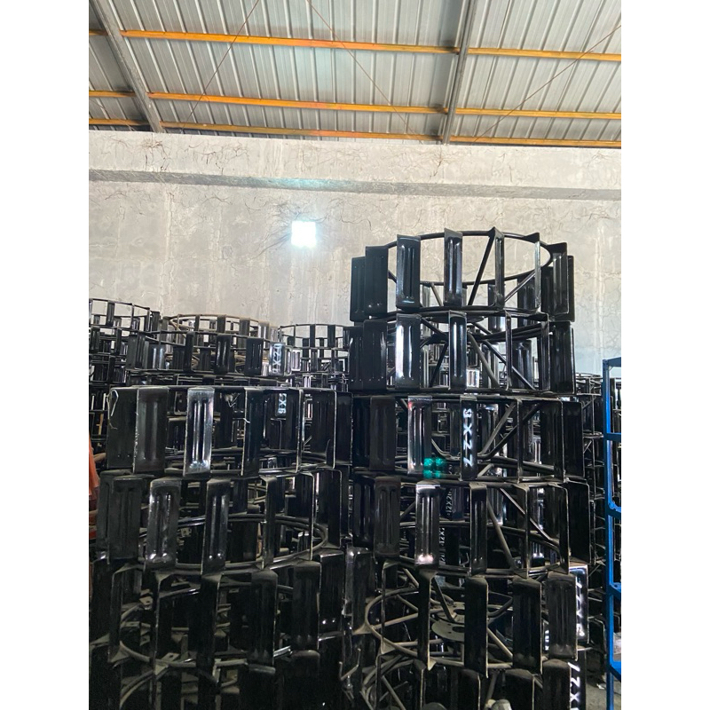 Jual RODA BESI TRAKTOR G1000 DAN BOXER 8x27cm / ALAT BAJAK SAWAH G1000 ...