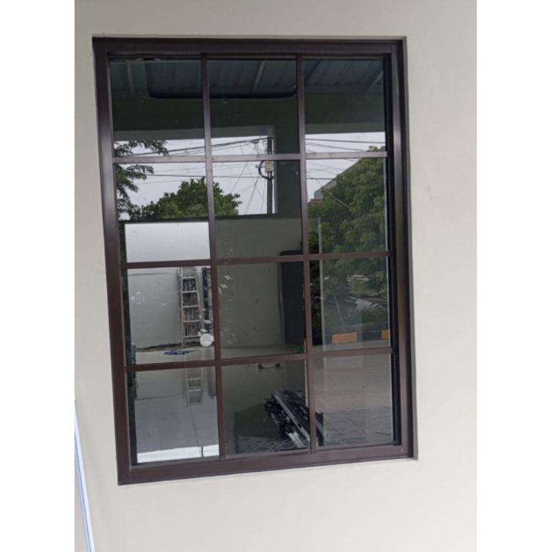 partisi jendela aluminium L120x T180 model ornamen kusenn 3 inci ,kaca full 5 mm lengkap ada pilihan putih, hitam, coklat
