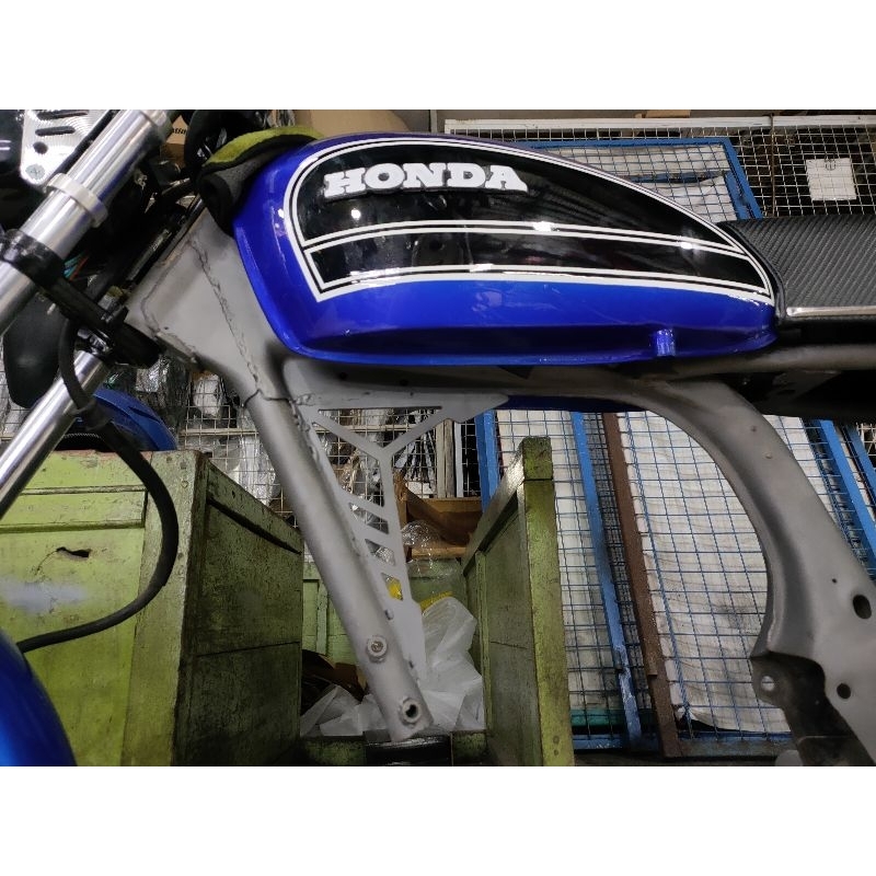 Jual BODY SET CB 125 CB 100 CB GLATHIK TERBARU fullset tinggal naik ...