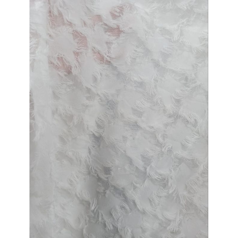 Jual bahan shifon rawis rumbai shifon uragiri putih bw | Shopee Indonesia