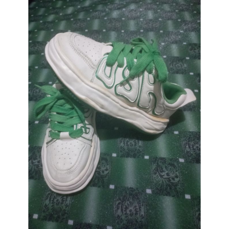 Jual Sepatu sneaker Dusto size 36 insole 22,5cm | Shopee Indonesia