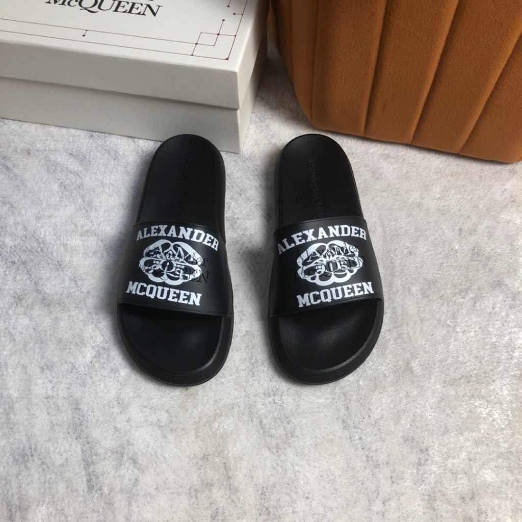 Jual Alexander McQueen Sepatu Sandal Pasangan Model Terbaru dengan Sol