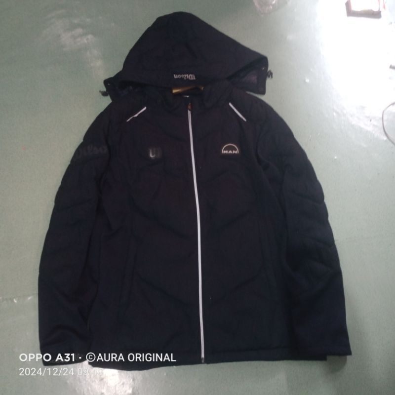 Jual Jaket Bulang cacing Wilson second Preloved size LD 108 cm X 68 cm ...