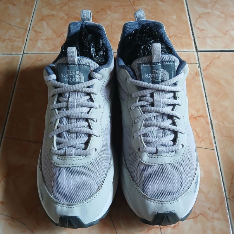 Jual TNF, Size 40 ( 25 Cm ) Shopee Indonesia