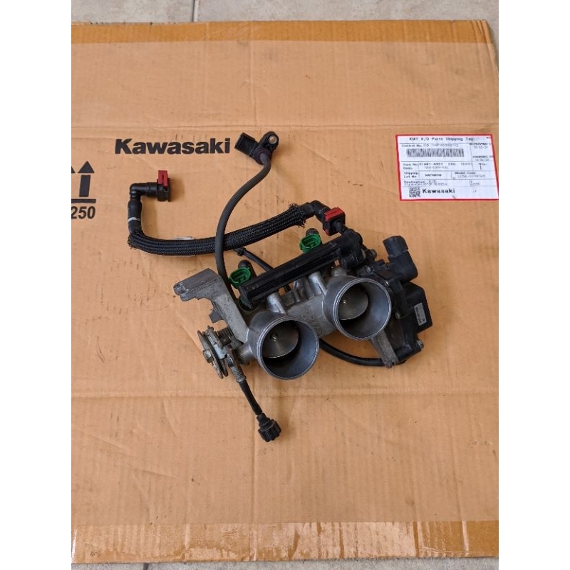 Jual throttle body TB injector set tps Ninja 250 Fi old/Z250 fi ...