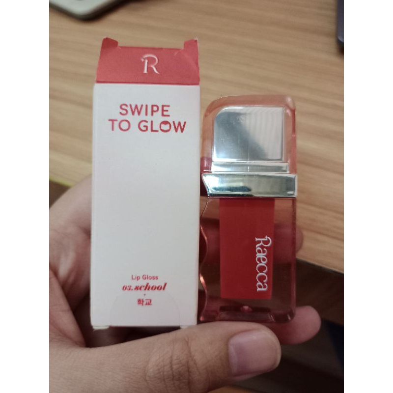 Jual (Preloved) Raecca swipe to glow shade School | Shopee Indonesia