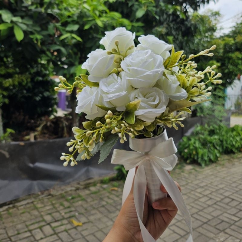Jual Hand Bouquet Artifisial Bunga Pernikahan / Lamaran / Prewedding ...