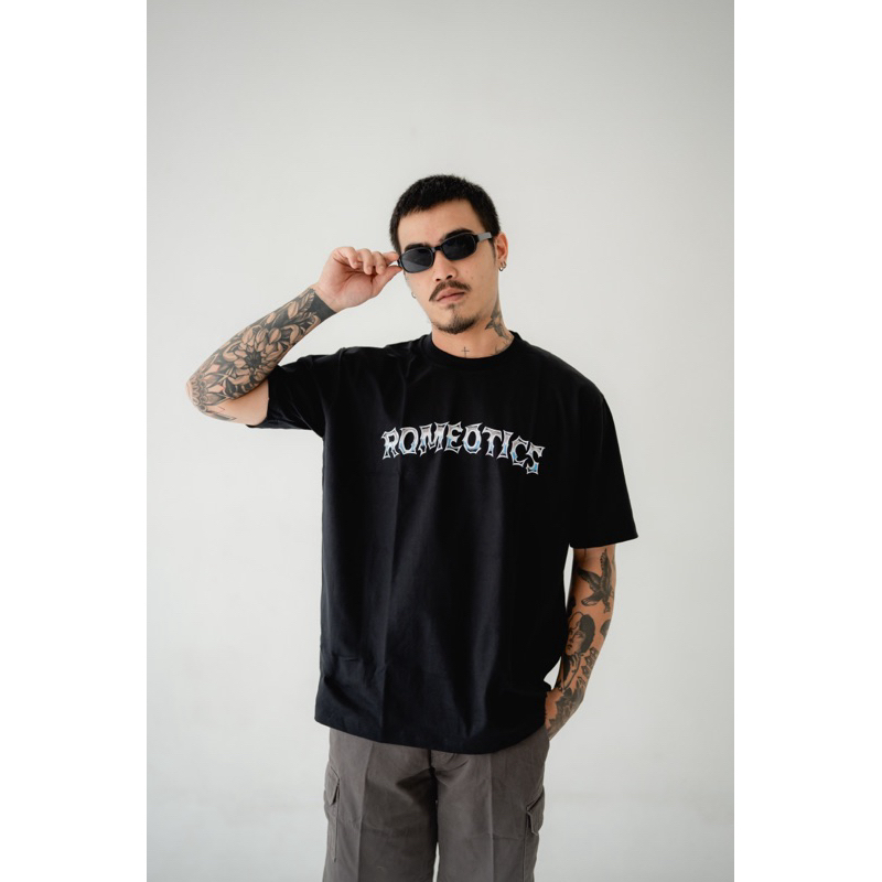 Jual Tshirt - Raw font ( Romeotics ) | Shopee Indonesia