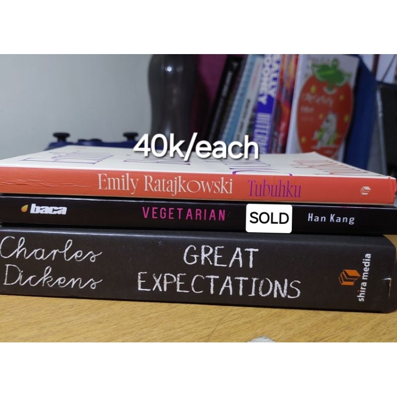 Jual Preloved Novel Tubuhku Emily Ratajkowski, Great Expectations ...
