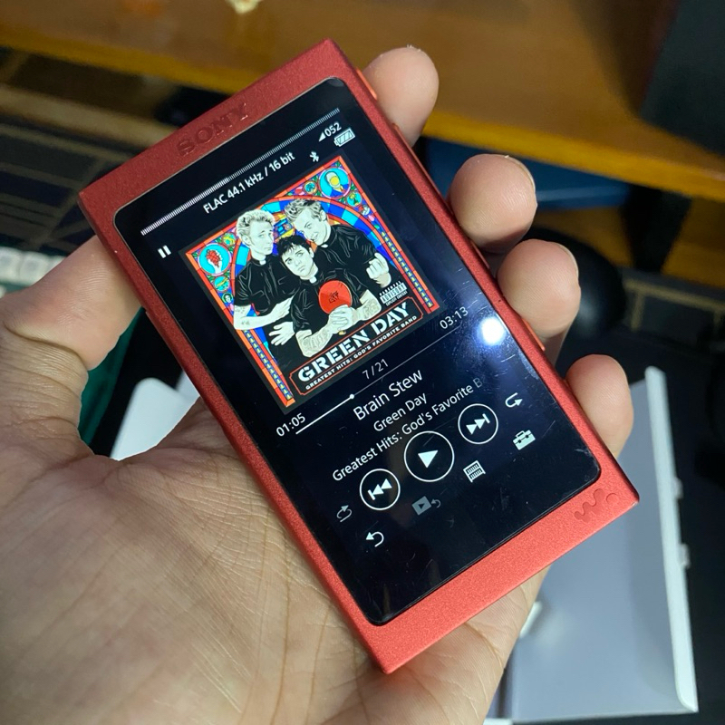 Jual Sony Walkman NW-A45 16GB internal Twillight Red | Shopee Indonesia