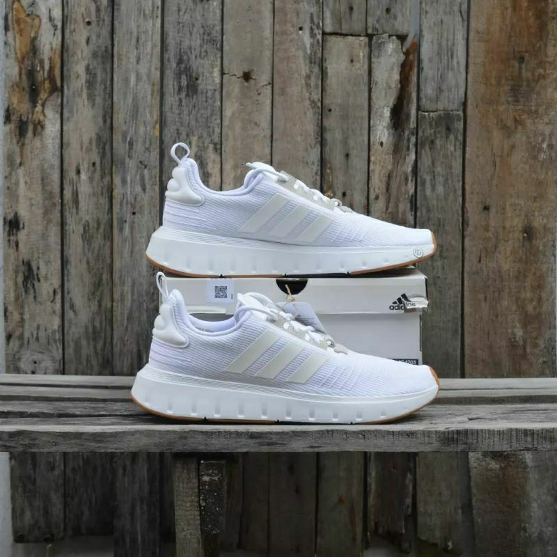 Adidas Swift Run Adidas Women's Running Shoes White Sepatu
