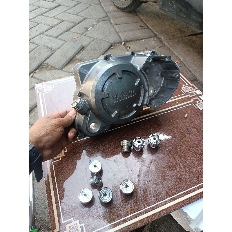 Jual Baut tutup oli mesin Yamaha RK king Scorpio/bison/RKS/Jupiter Full ...
