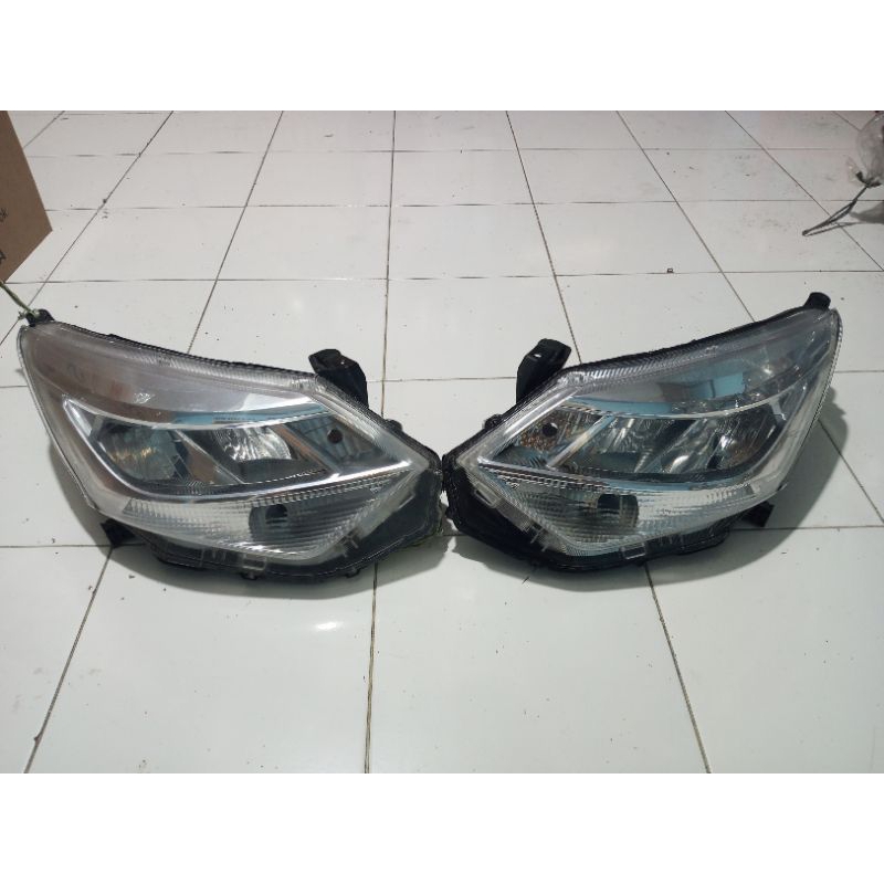 Jual Headlamp Lampu Depan Sigra Shopee Indonesia