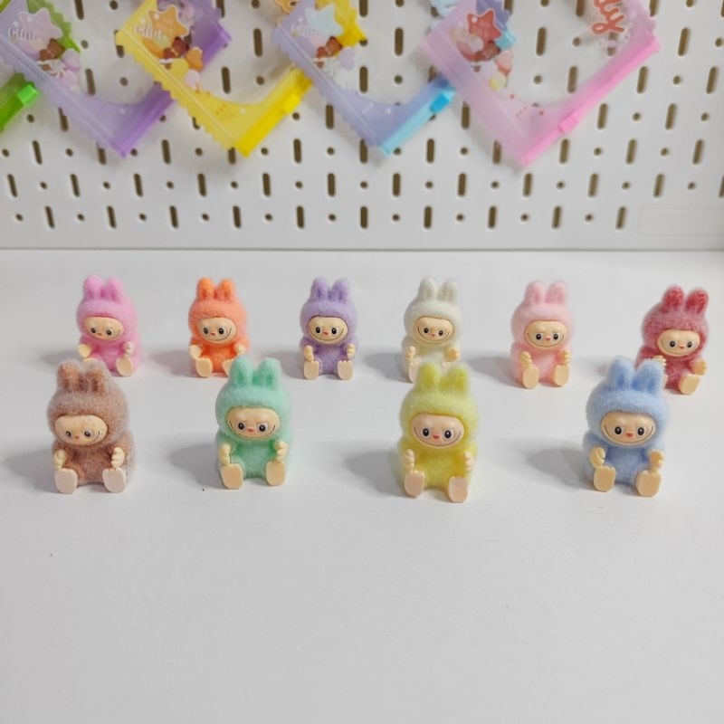 Jual Labubu duduk (belum berlubang) | Shopee Indonesia