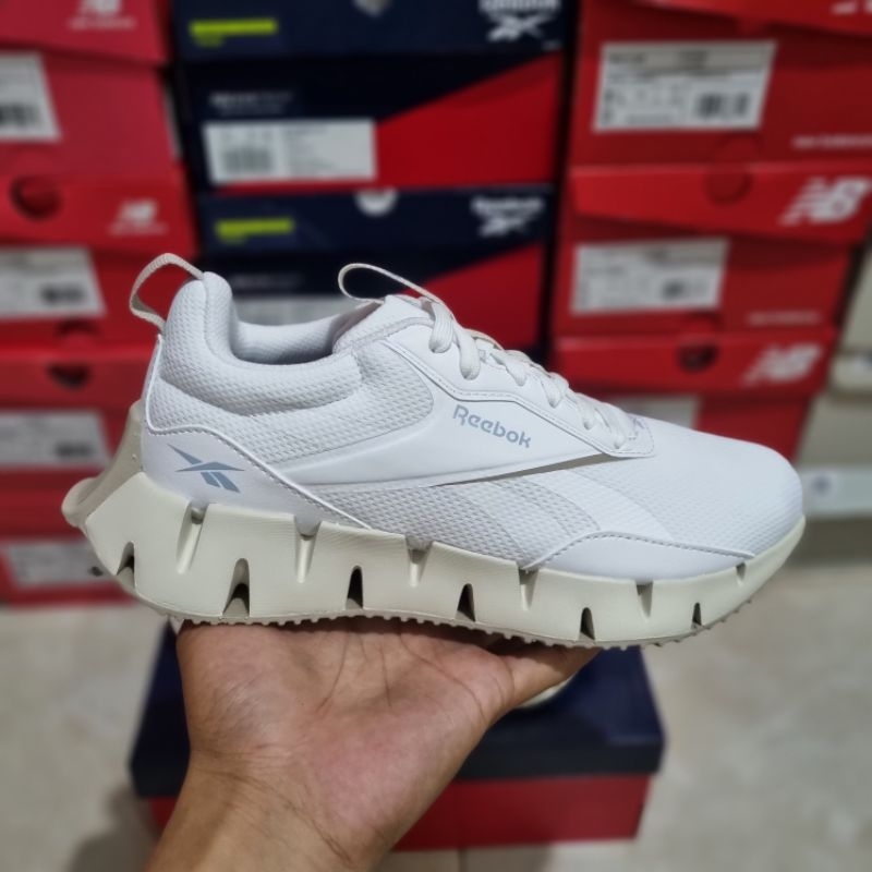 Jual Sepatu Wanita Original Reebok Zig Dynamica | Shopee Indonesia