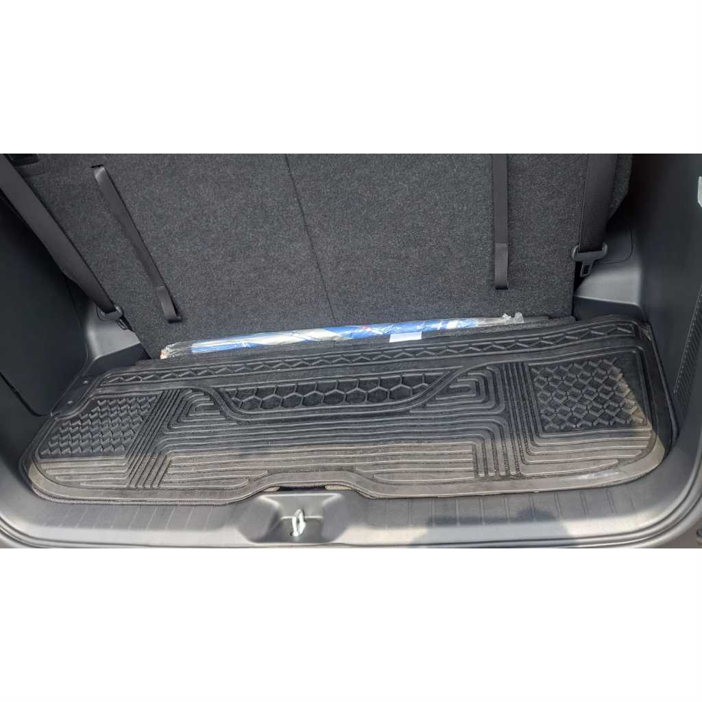 Jual Karpet Karet Innova Zenix Fullset / Karpet Innova Zenix Fullset ...