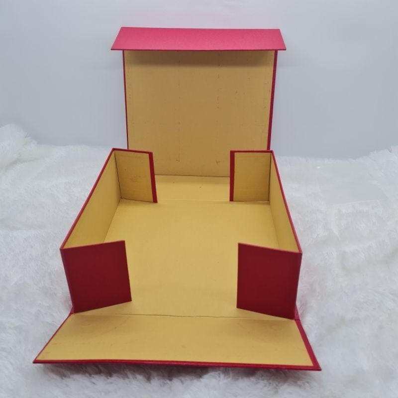 Jual PO BOX LIPAT 22X22X8 MERAH FULL 30PCS | Shopee Indonesia