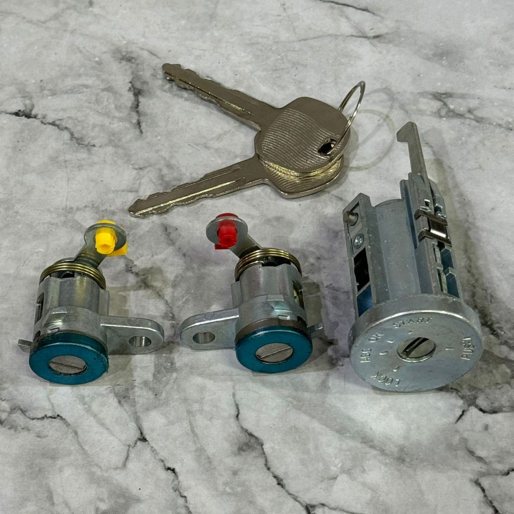 Jual Barrel asm with key door lock ignition switch kunci kontak pintu ...