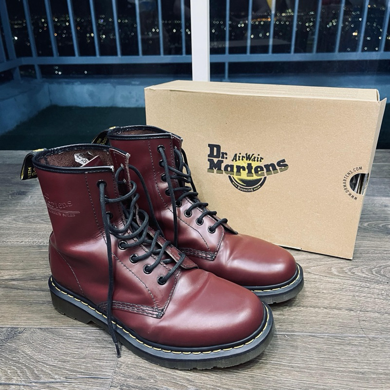 Jual Dr martens 1460 Cherry Original. minus box Defect. sepatu kulit ...