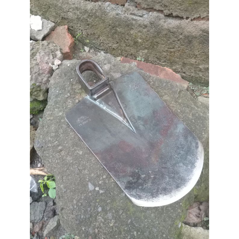 Jual Cangkul baja asli/Cangkul sawah/Cangkul rumput/Cangkul baja asli ...