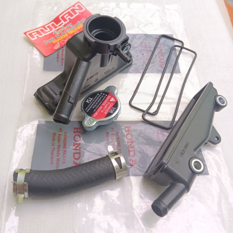 Jual selang radiator lurus + cover body radiator atas bawah HONDA VARIO ...