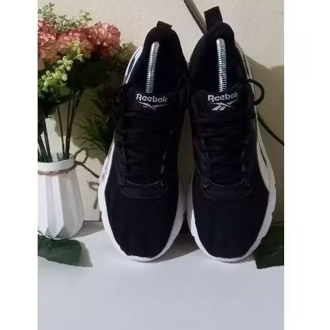 Jual SEPATU REEBOK SECOND | Shopee Indonesia