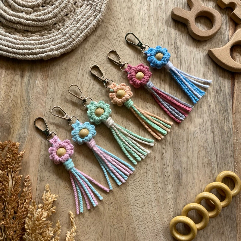 Jual Gantungan kunci Bunga / Macrame Keychain | Shopee Indonesia