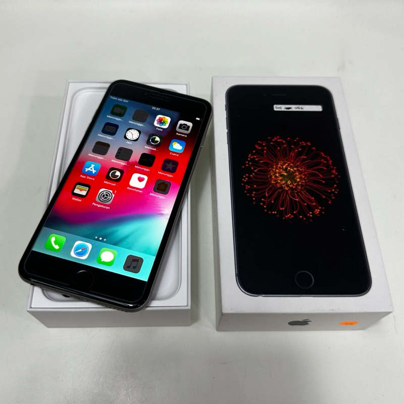 iPhone 6s Space Gray 64 GB au iPhone 6s Space Gray 64 GB au simフリー