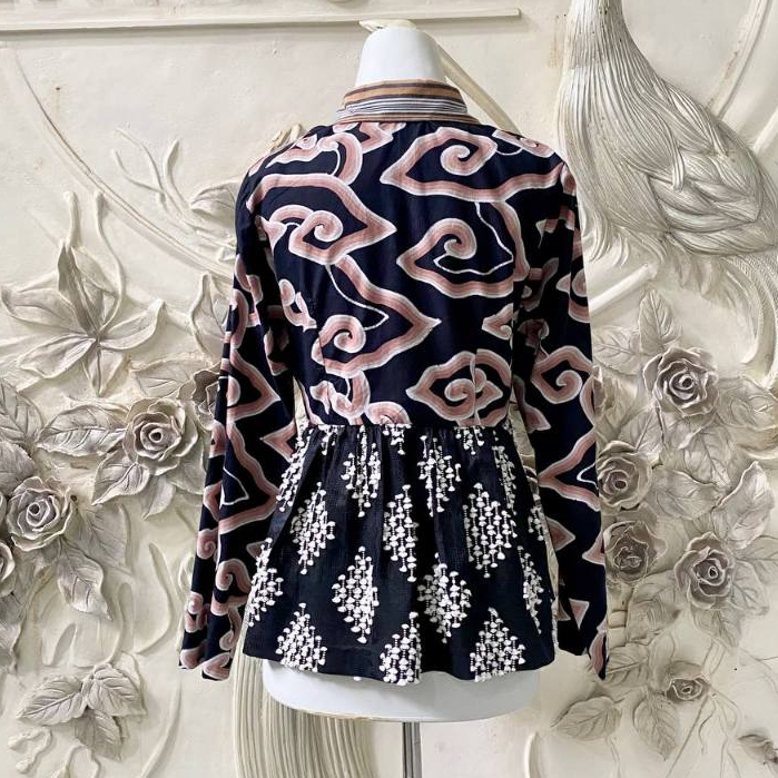 Jual Funky Kebaya Batik Mega Mendung-Full Hitam | Shopee Indonesia