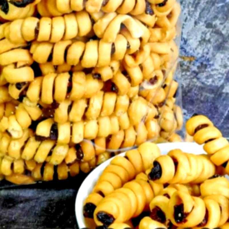 Jual 100 GRAM SALE PISANG MOLEN | SALE PISANG LILIT | BANANA ROLL ...