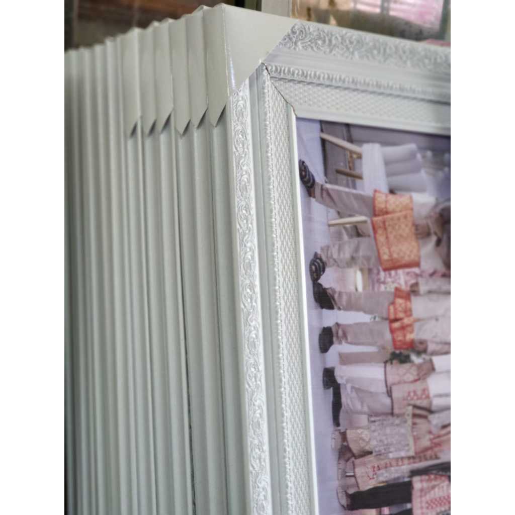 Jual CETAK DAN FRAME 40X60 4CM UKIR PUTIH + LENEN | Shopee Indonesia