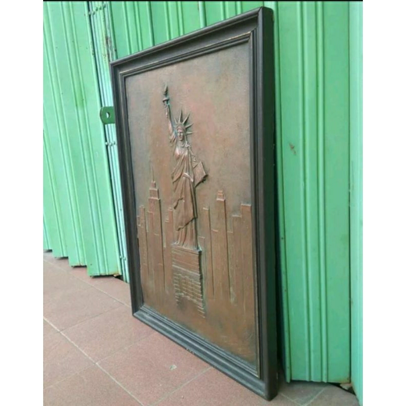 Jual Pajangan Vintage Frame Relief Tembaga Liberty karya Tom Gregus ...