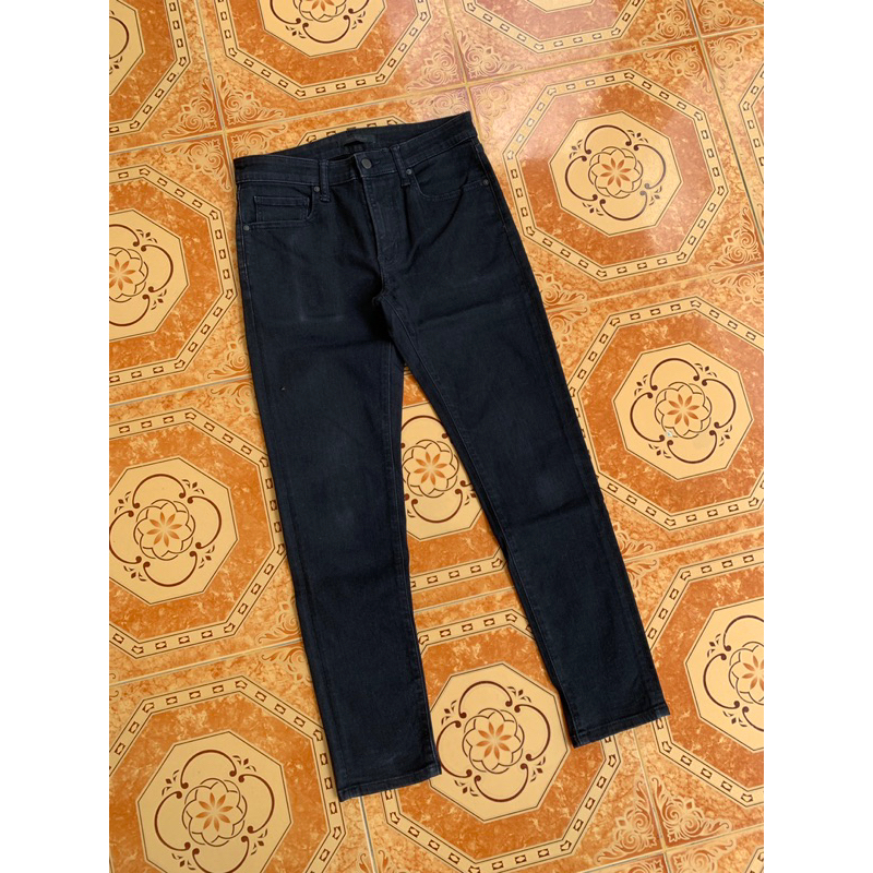 Jual celana jeans branded pria Uniqlo Size 31-32 (100%original ...