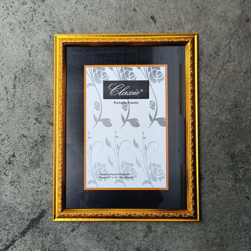 Jual Bingkai foto/frame foto/figura foto A3/12R/17R 30x40 full ukir ...