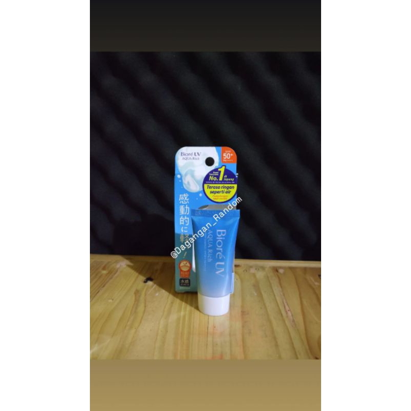 Jual BIORE UV AQUA RICH SUNCREEN SPF 50++++ WATERPROOF 15GR. EXP 11/12 ...
