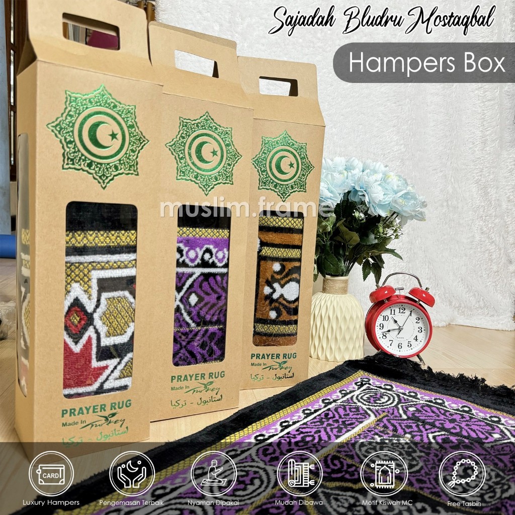 Hampers Sajadah Turki Hitam Bludru Halus Ukuran BESAR Semi Karpet Tebal Tidak Licin Mudah Dibawa Motif Kiswah Cantik Souvenir Kado Elegan Terbaru 2024