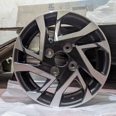 Jual Velg Original/OEM Avanza Veloz R15 | Shopee Indonesia