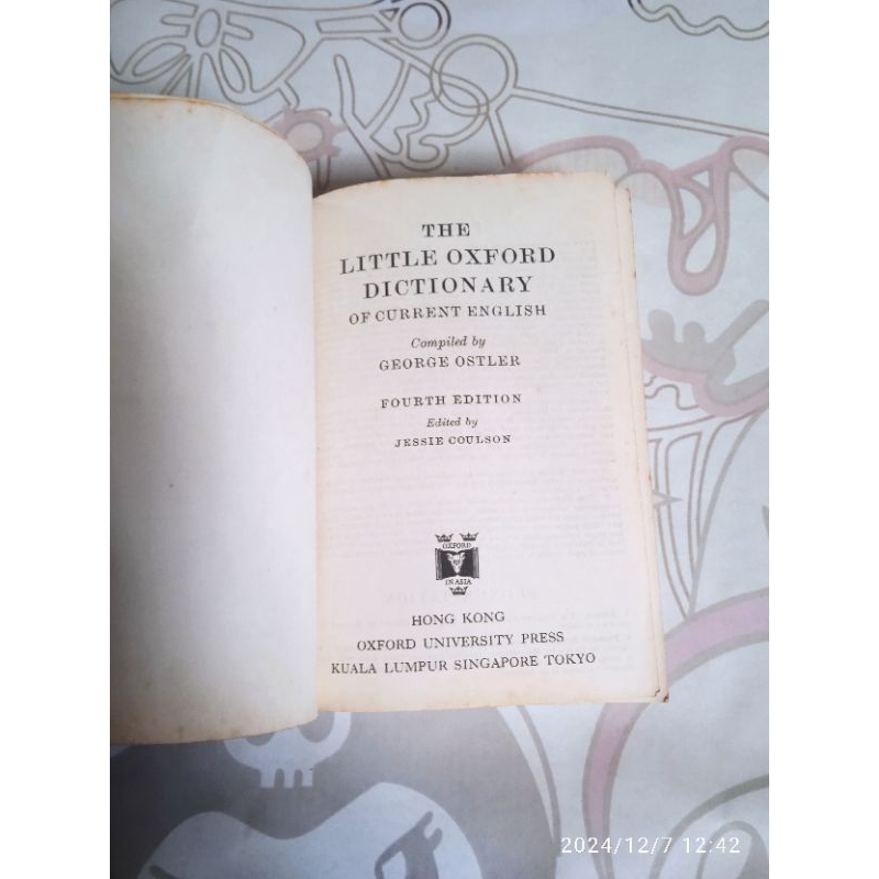 Jual buku original the little Oxford dictionary | Shopee Indonesia