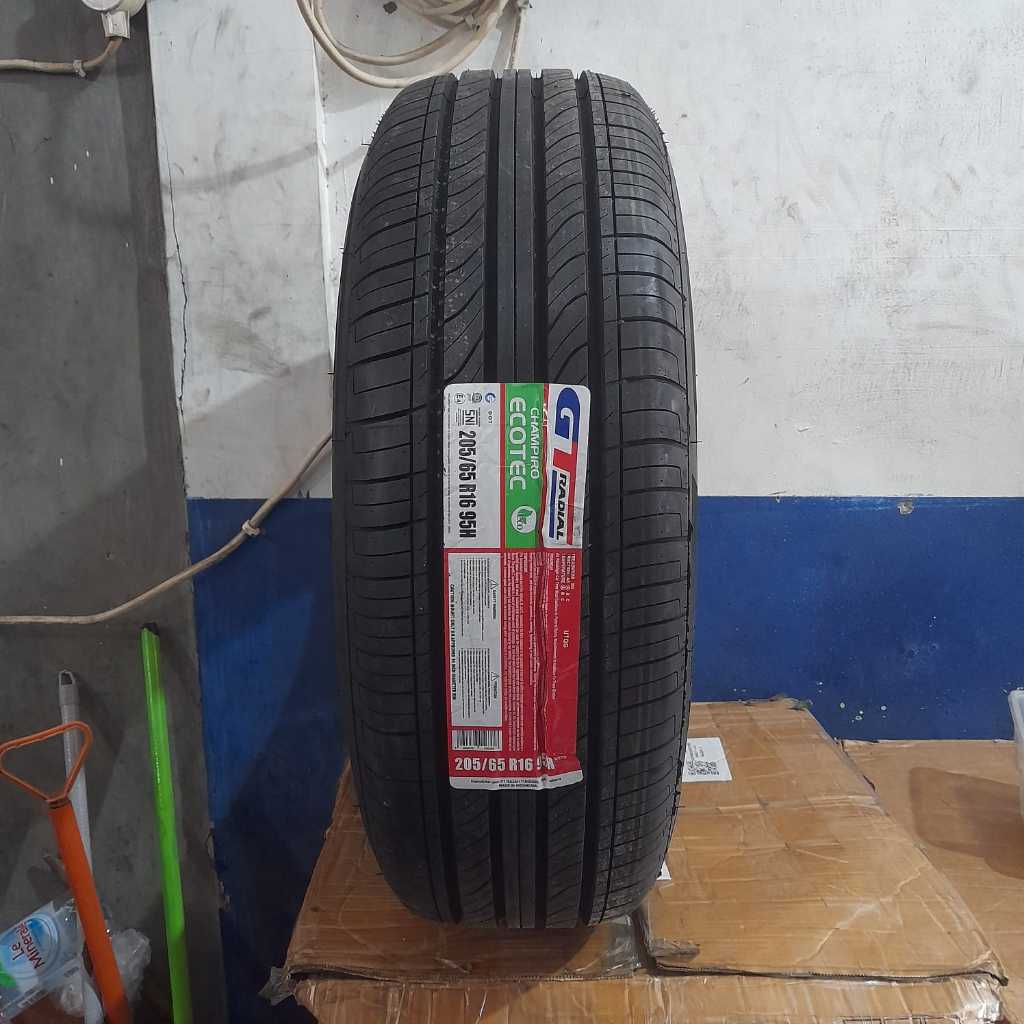 Jual Ban Mobil Standar Innova Reborn Ring 16 Merk GT Radial Ecotec 205 ...