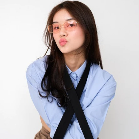 Caily Eyewear - Angle 4