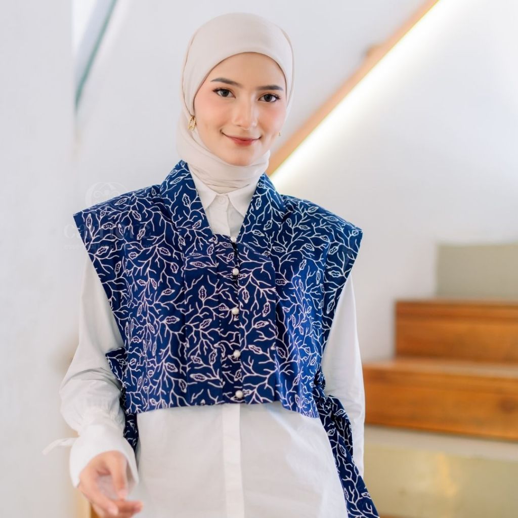 Jual Vest Batik Series Likha (Rompi Batik Kerja Wanita) | Shopee Indonesia
