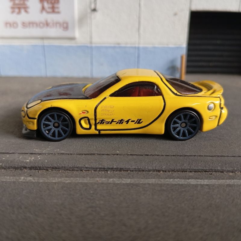 Jual Hot wheels hotwheels loose 95 Mazda RX7 kuning yellow RX 7 RX-7 ...