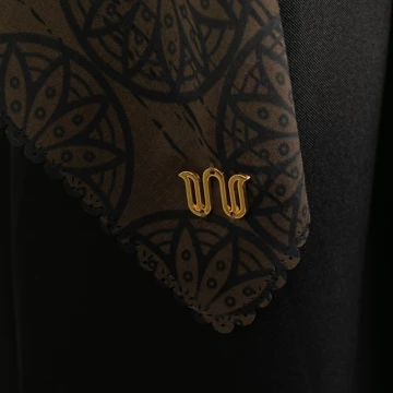 Wulang Narawangsa Hijab Segi Empat Bamboo Black Kerudung Segi Empat Hijab Motif Segi Empat