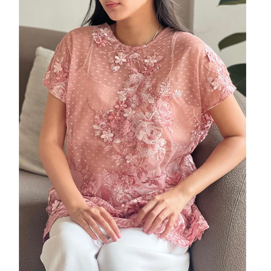 Jual Dresshaus Orchid Floral Top in Pink | Atasan Pesta Brokat Lace ...