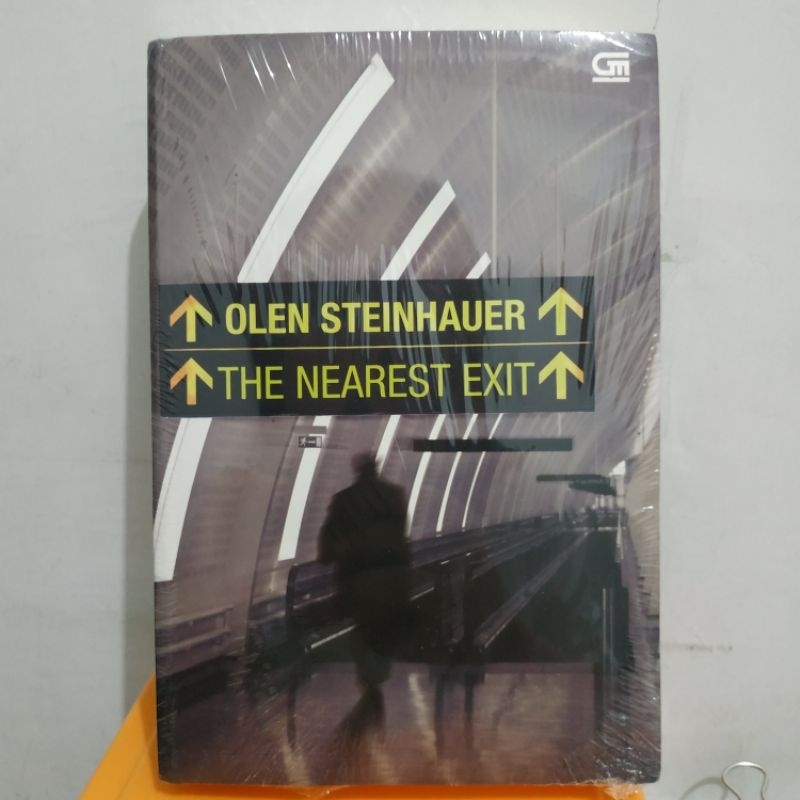 Jual [Original] Novel The Nearest Exit Olen Steinhauer Shopee Indonesia