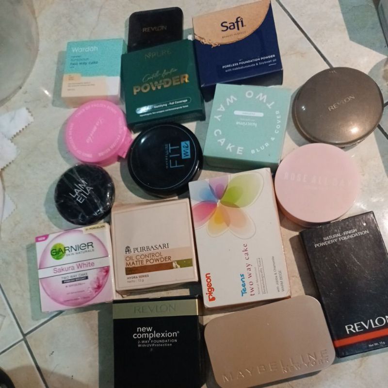 Jual TWO WAY CAKE MATTE POWDER VARIAN BEDAK PADAT (reject kemasan ...