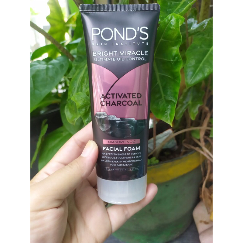 Jual Pond’s Bright Miracle Ultimate Oil Control Activated Charcoal ...